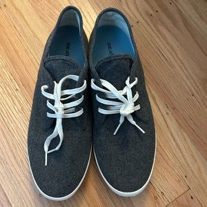 SeaVees Sixty Six sneaker in charcoal. Size 12.